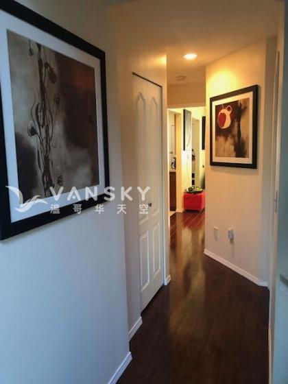 241217095442_Main Floor.jpg